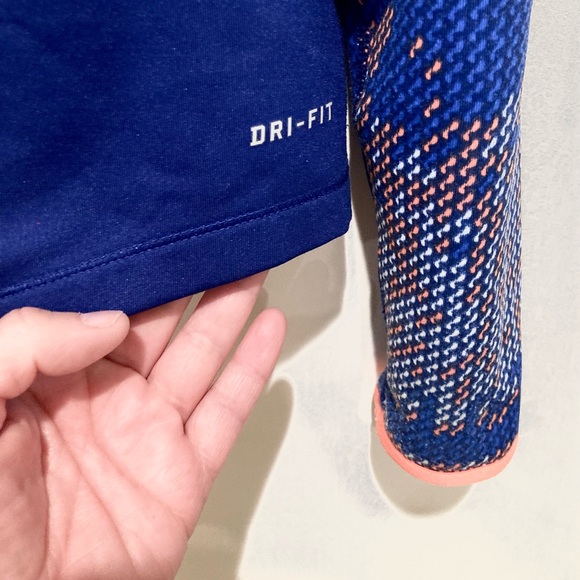 Nike Pro Dri-Fit 1/2 Zip Hyperwarm Pullover Jacket, Size S - Picture 2 of 8